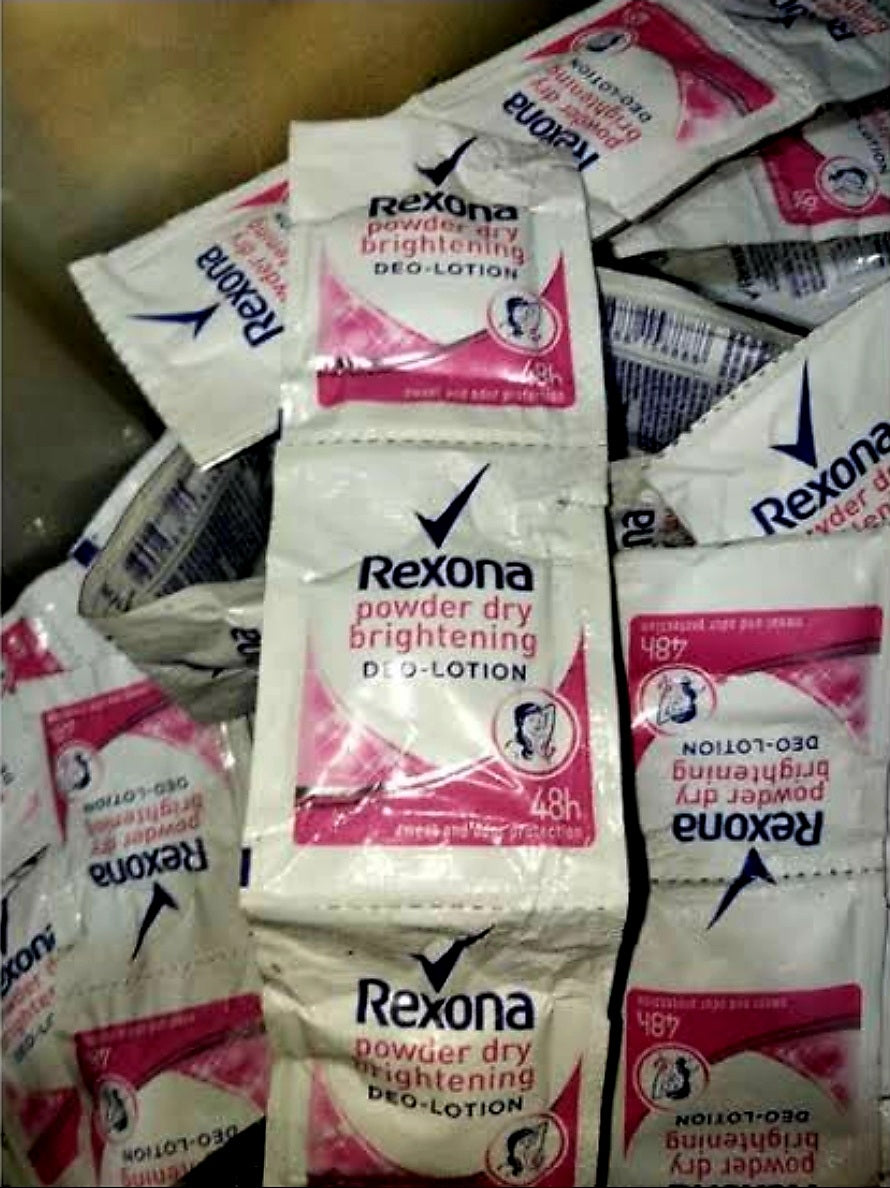 REXONA Women POWDER DRY + BRIGHTENING DEO-LOTION 3ml×12sachets Hanger (TRAVEL SIZE)