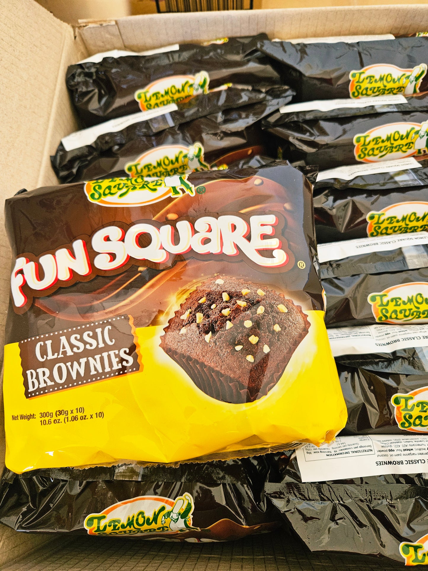 Lemon Square FUN SQUARE Classic Brownies 30g×10pcs